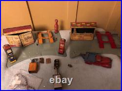 Marx toy gas station (s) Pumps, other parts