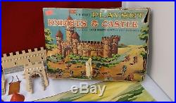 Marx toys Knights Castle Miniature PlaySet DZI vintage 1960