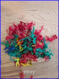 Massive Lot Vintage Army War Men Cowboys Indians Space Animal Plastic Figures