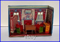 Miniature Dollhouse Marx 1920s Tin Litho Newlyweds 4 Rooms with 20 pcs. Furniture