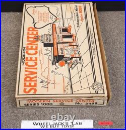 Modern Service Center Lithographed Metal Series 1000 Marx 1950's Toy Car Playset