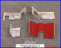 Modern Service Center Lithographed Metal Series 1000 Marx 1950's Toy Car Playset