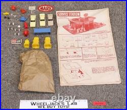 Modern Service Center Lithographed Metal Series 1000 Marx 1950's Toy Car Playset