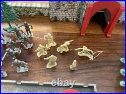 NICE! VINTAGE MARX ROBIN HOOD PLAYSET #4719 CIRCA 1956 Near Complete + Extras