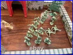 NICE! VINTAGE MARX ROBIN HOOD PLAYSET #4719 CIRCA 1956 Near Complete + Extras