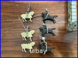 NICE! VINTAGE MARX ROBIN HOOD PLAYSET #4719 CIRCA 1956 Near Complete + Extras