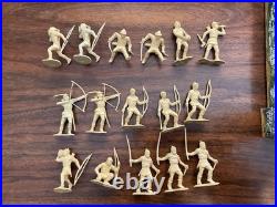NICE! VINTAGE MARX ROBIN HOOD PLAYSET #4719 CIRCA 1956 Near Complete + Extras