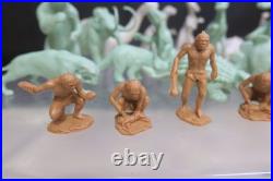 Nice Lot Vintage 1950s Marx Prehistoric Times Playset Dinosaur Plastic Figures