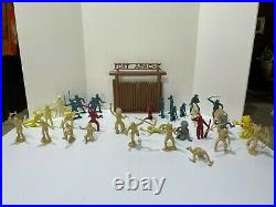 Original 1950s Marx Rin Tin Tin Fort Apache Playset