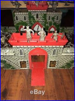 Prince Valiant Castle Fort Playset 4706 With Box & Figures Louis Marx Co