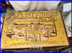 RARE Vintage 1961 The Flintstones PlaySet Louis Marx & Company #4672 RARE