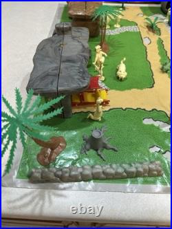 RARE Vintage 1961 The Flintstones PlaySet Louis Marx & Company #4672 RARE