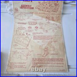 RARE/Vtg/1950's/Marx Tin litho/Medieval Castle/Knights and Vikings/Original Box