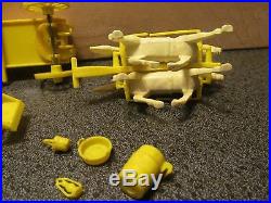 RARE vintage Marx Wagon Train yellow covered wagon with rare canopy