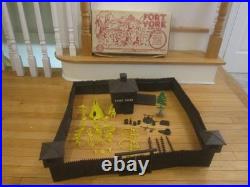 Rare Vintage 1950's Marx Fort York Play Set Soldiers & Indians With Original Box