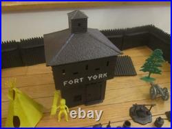 Rare Vintage 1950's Marx Fort York Play Set Soldiers & Indians With Original Box