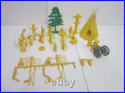 Rare Vintage 1950's Marx Fort York Play Set Soldiers & Indians With Original Box