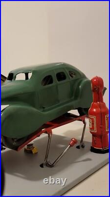 Restored Marx Sunny Side Service Station 1930s with 1930s Marx Lincoln Zypher