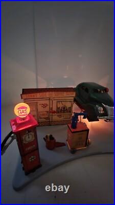 Restored Marx Sunny Side Service Station 1930s with 1930s Marx Lincoln Zypher