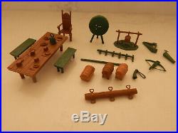 Robin Hood Castle Marx 4720 Character Figures Stag Accessories