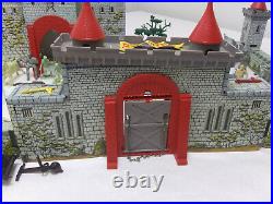 Robin Hood Castle Marx 4720 Character Figures Stag with many extra Accessories