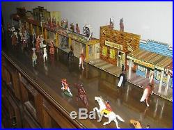 Roy Rogers Western Tin Town by Marx Complete 3 Sections & 37 Figurines Free Ship
