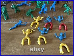 Superior toy #747 Fort Comanche Play set mint in box, RARE! C R