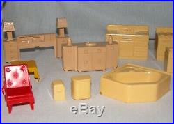 Tin Litho Ranch Doll House Marx Toys L Shaped with Period Furniture