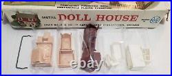 VINTAGE 1950's LOUIS MARX CANADA EDITION METAL DOLL HOUSE GREEN ROOF RARE withBOX