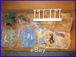 VINTAGE 50s MARX TOY BATTLE OF THE BLUE AND GRAY SERIES 3000 CIVIL WAR PLAY SET