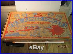 VINTAGE LOUIS MARX U. S. ARMED FORCES TRAINING Center no. 4139 in box ex. Cond