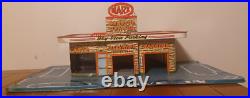 VINTAGE MARX SERVICE CENTER SKY-VIEW PARKING SERVICE STATION PLAY SET WithLift