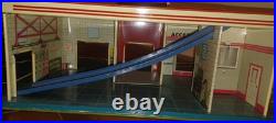 VINTAGE MARX SERVICE CENTER SKY-VIEW PARKING SERVICE STATION PLAY SET WithLift
