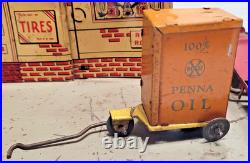 VINTAGE MARX SUNNY SIDE SERVICE STATION WithDUMP TRUCK