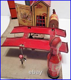 VINTAGE MARX SUNNY SIDE SERVICE STATION WithDUMP TRUCK