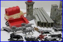 VINTAGE1960'S MARX ROBIN HOOD CASTLE SET PLAY SET 4718 and MORE