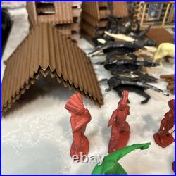 VTG 1950's Marx Fort Apache Stockade Series 5000 #3675 Play Set + Extras