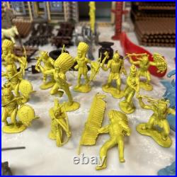 VTG 1950's Marx Fort Apache Stockade Series 5000 #3675 Play Set + Extras