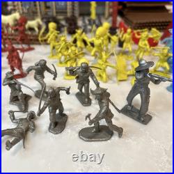 VTG 1950's Marx Fort Apache Stockade Series 5000 #3675 Play Set + Extras