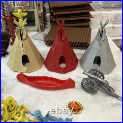 VTG 1950's Marx Fort Apache Stockade Series 5000 #3675 Play Set + Extras