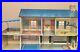 VTG 1950s MARX METAL 2 STORY COLONIAL DOLL HOUSE WithCOVERED PATIO & FURNITURE