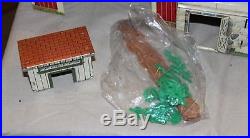 VTG 1960s Marx Toy Farm PlaySet Happi Time Tin Litho ALLSTATE Chicken Coop Sears