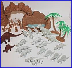 VTG 1971 Marx Dinosaurs Cavemen Prehistoric Play Set #3398 Plastic Toy USA w Box