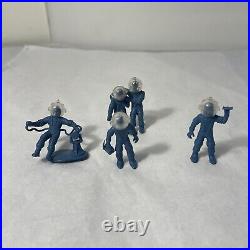 VTG 5 Tom Corbett Space Academy Figures Blue Spacemen with Original Helmets