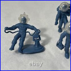 VTG 5 Tom Corbett Space Academy Figures Blue Spacemen with Original Helmets