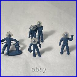 VTG 5 Tom Corbett Space Academy Figures Blue Spacemen with Original Helmets