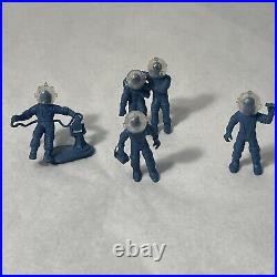 VTG 5 Tom Corbett Space Academy Figures Blue Spacemen with Original Helmets