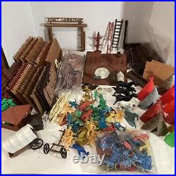 VTG. MARX FORT APACHE PLAYSET Mix And A lot More HUGE LOT