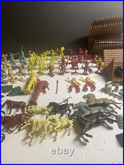 VTG MARX FORT APACHE SOLDIERS DEFENDERS/Indians/ Horses/ Play set Pieces 100 +