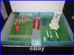 VTG Marx 1970 Tin Litho Carry-All Action Johnny Apollo Moon Launch Play Set 4630